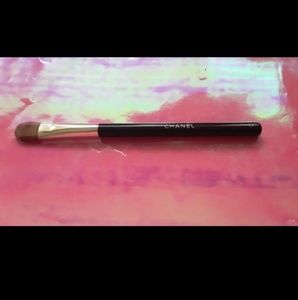 Chanel Brush #11